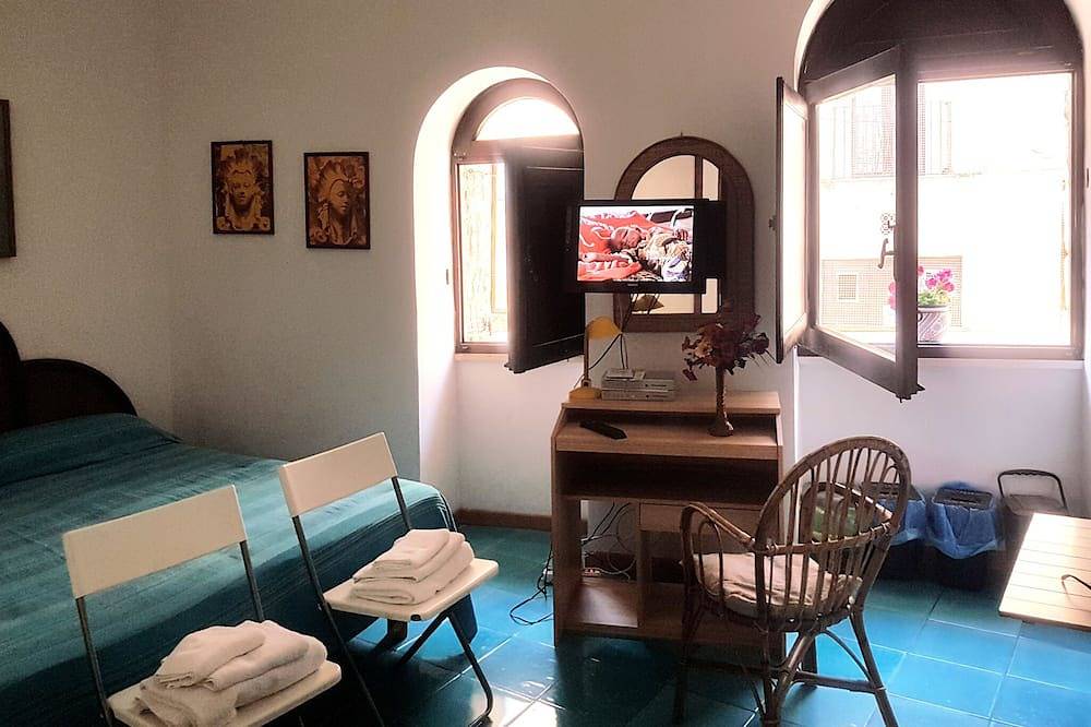 Entire apartment, The Panatics Studio apartment in Gaeta, Latina Province