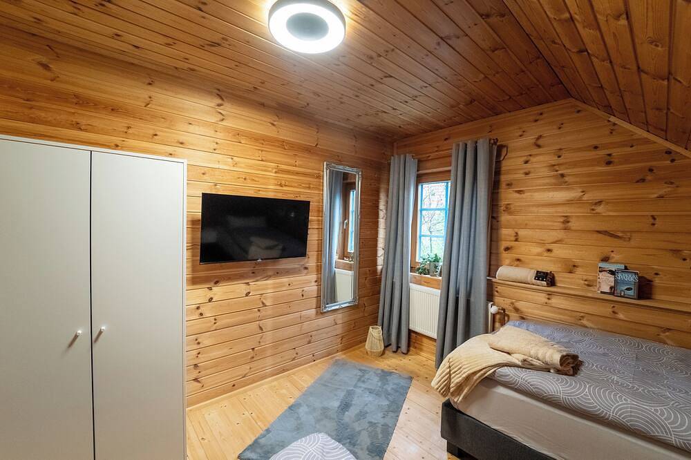 Vinnen Lodge - Gemütliches Holzhaus mit 4 Schlafzi. und 2 Bädern für 9 Personen in Lähden, Hasetal
