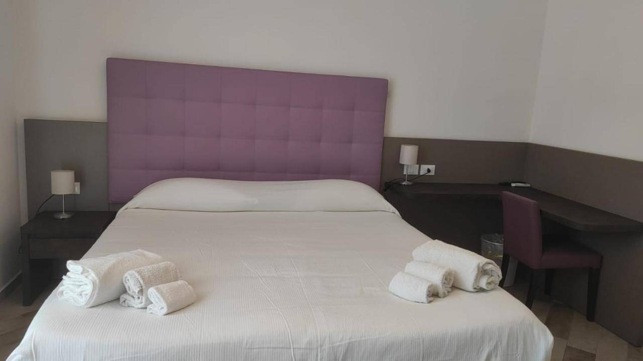 Double or Twin Room with Private Bathroom in Sapri, Cilento Coast