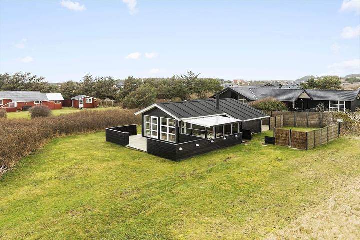 Ferienhaus für 4 Personen, mit Terrasse in Nørlev Strand