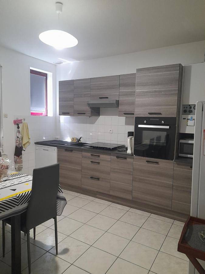 Four-Bedroom House in Thiel-sur-Acolin, Allier