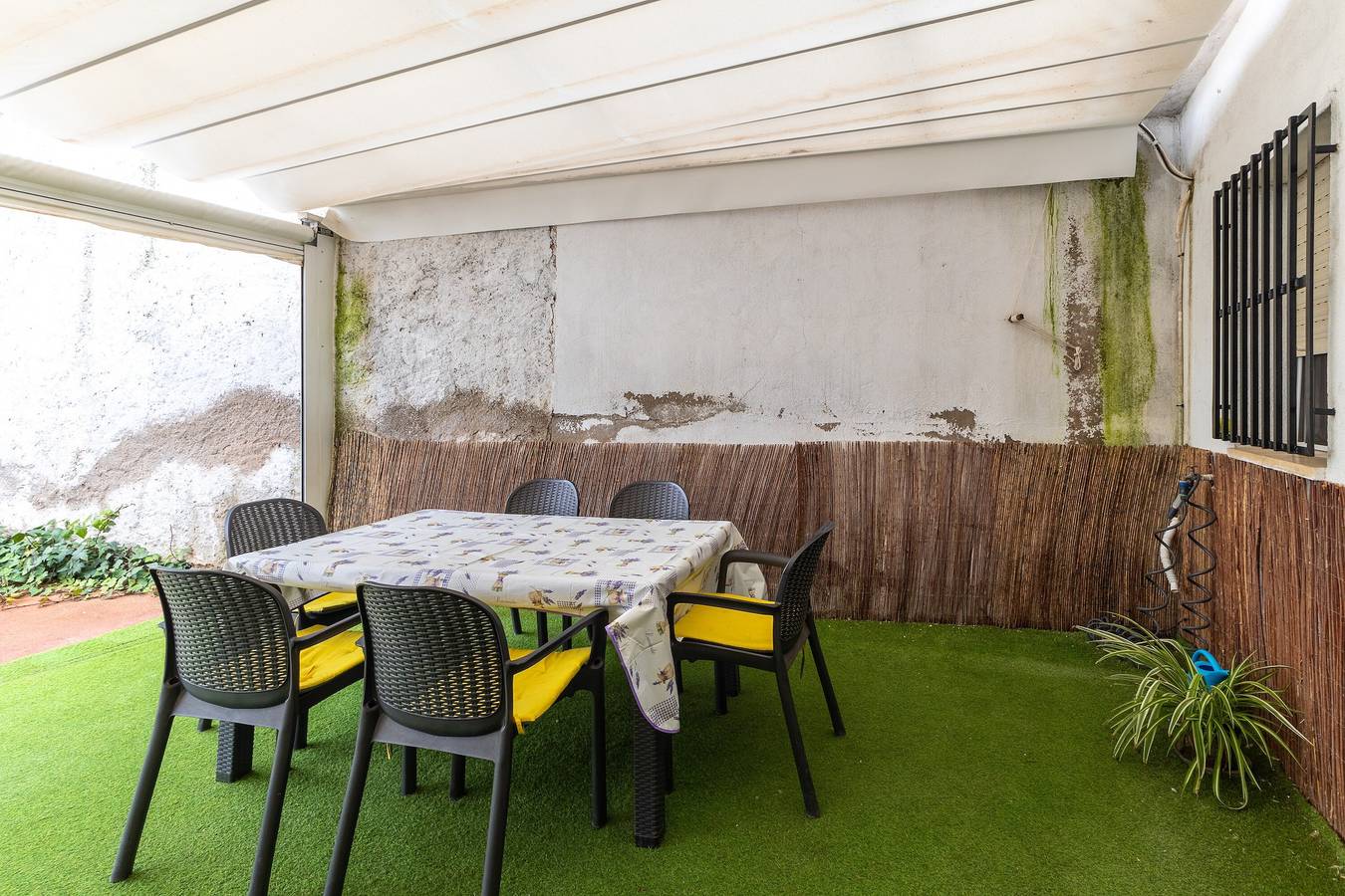 Ferienhaus „Sol y Luna“ mit Gemeinschaftspool und Wlan in Manzaneque, Toledo Provinz