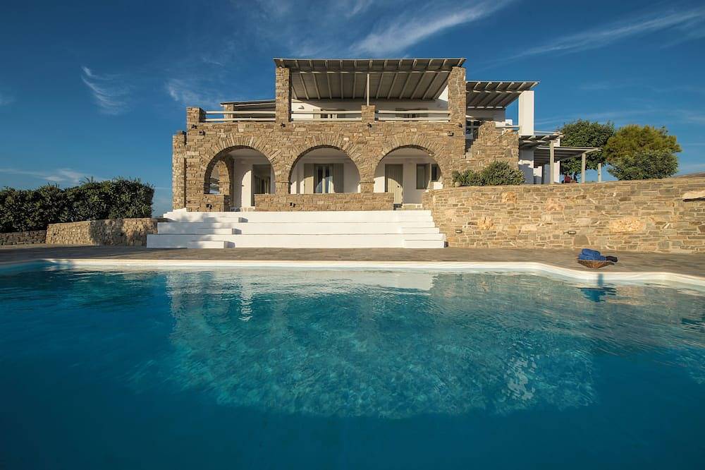 Terra retraite in Paros, met prive zwembad, prachtig uitzicht op zee, in de buurt van de zandstranden in Parasporos, Paros