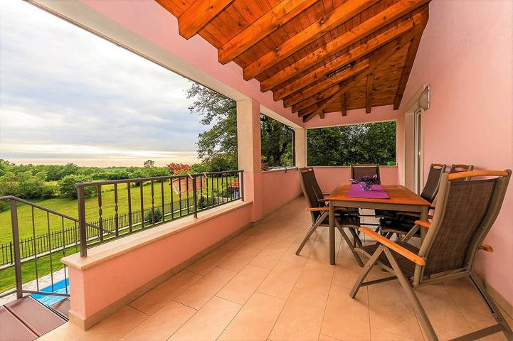 Ferienhaus Vesna mit Pool in Jakovici, Zentralistrien