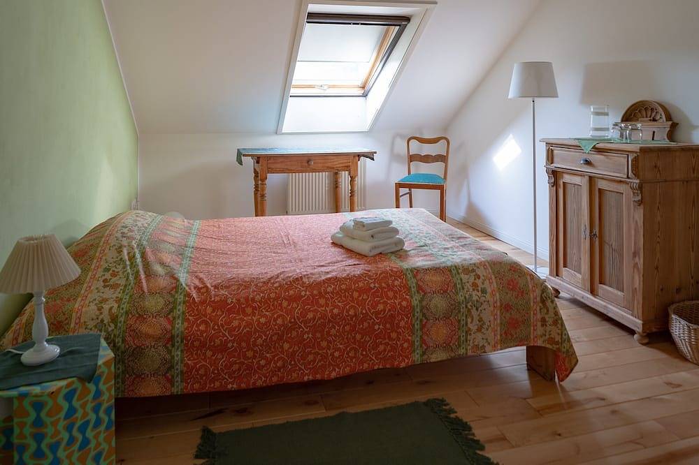 Ganze Wohnung, Idyllische Ferienwohnung mit 2 Schlafzimmern und Balkon im Haus an der Iller in Altusried, Bayerisch Schwaben