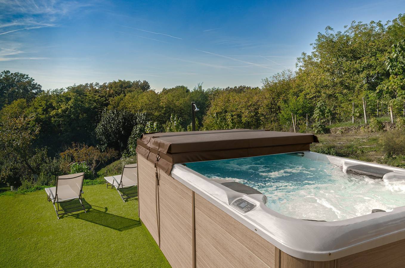 Holiday Home 'Villa Aurora Visovi' with Private Pool, Wi-Fi and Air Conditioning