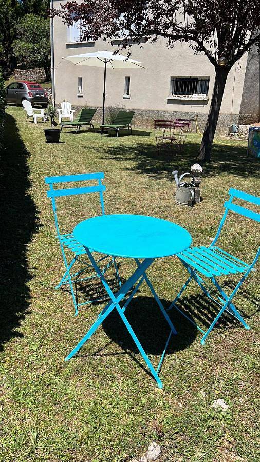 Location de vacances pour 2 personnes, avec bassin pour enfant et terrasse ainsi que vue et jardin à Brengues - 2