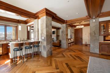 Vacation Rental for 12 Guests in Mountain Village, Telluride Ski Resort, Picture 4