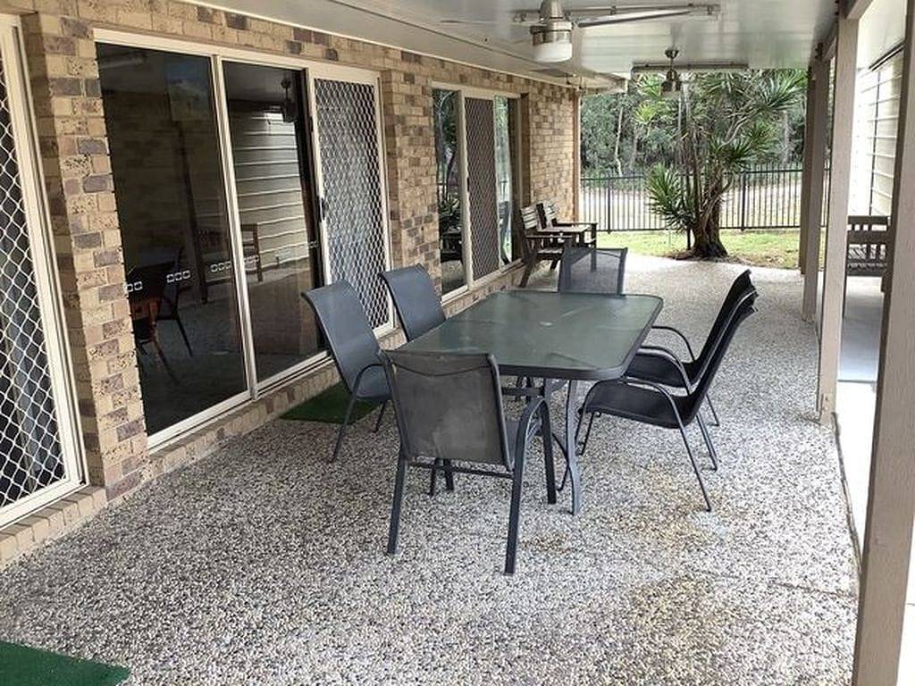 Holiday Home for 8 People in Woorim, Brisbane