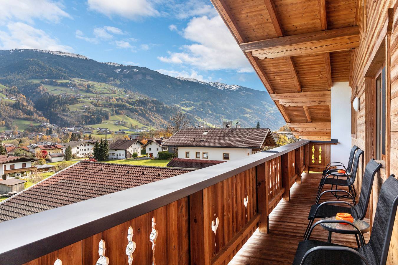 Ganze Wohnung, Ferienwohnung mit Sauna, Bergblick, Gemeinschaftsterrasse und Wi-Fi in Ried im Zillertal, Ski-Optimal Hochzillertal