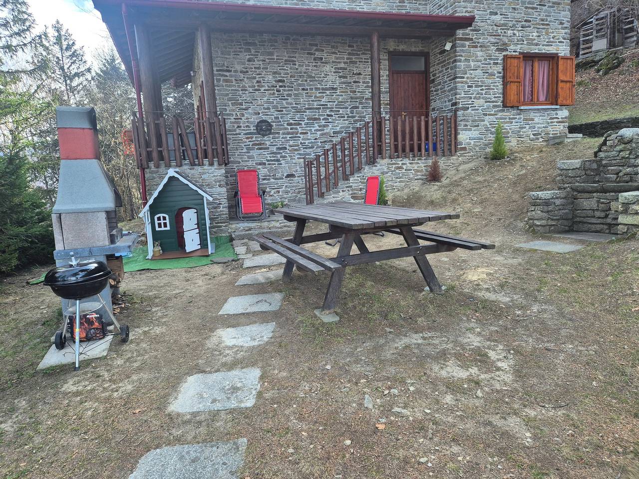 Casa vacanze 'Casa Nel Bosco' con Wi-Fi in Cosio Valtellino, Alpi Orobie Occidentali