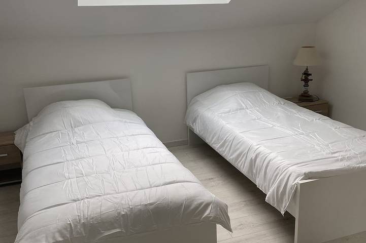 Gîte pour 4 personnes, avec jacuzzi à Rives - 2