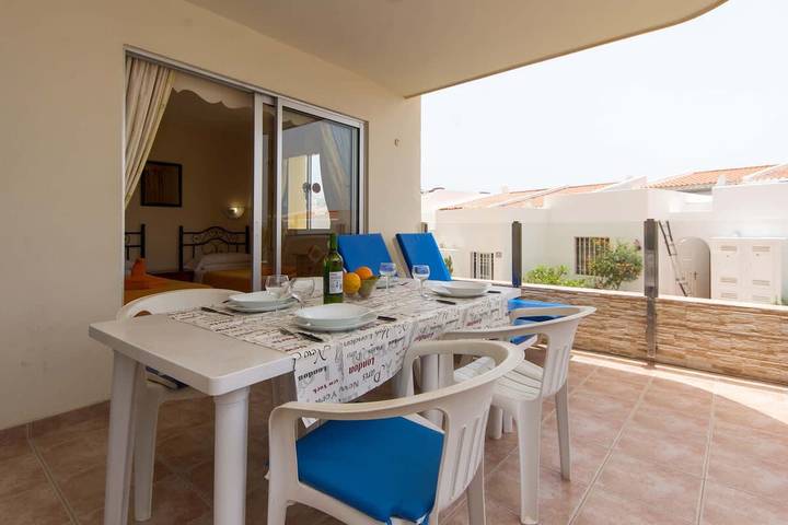 Gîte pour 6 personnes, avec jardin et piscine à Costa Adeje - 3