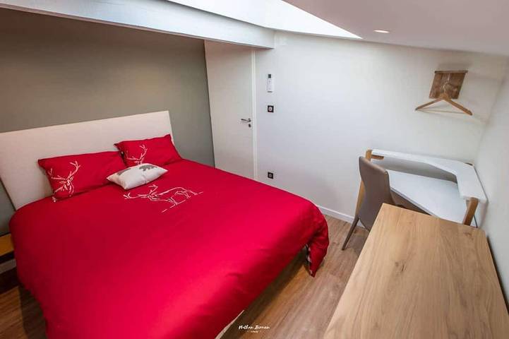 Chalet pour 8 personnes, avec balcon ainsi que jardin et jacuzzi à Saint-Lary - 2