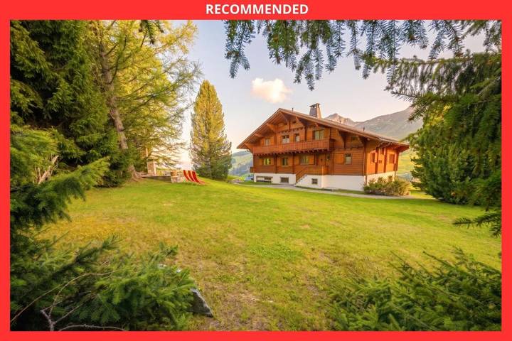 Chalet pour 12 personnes, avec Balcon et Terrasse ainsi que Jardin et Vue