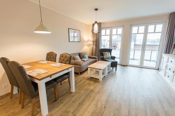 Ferienwohnung für 4 Personen, mit Sauna und Balkon, mit Haustier in Kühlungsborn
