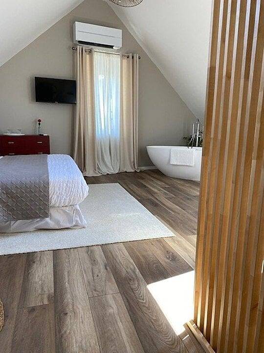 Chambres d'hôtes L'Atrium - Chambre Salomé in Dijon, Région de Dijon