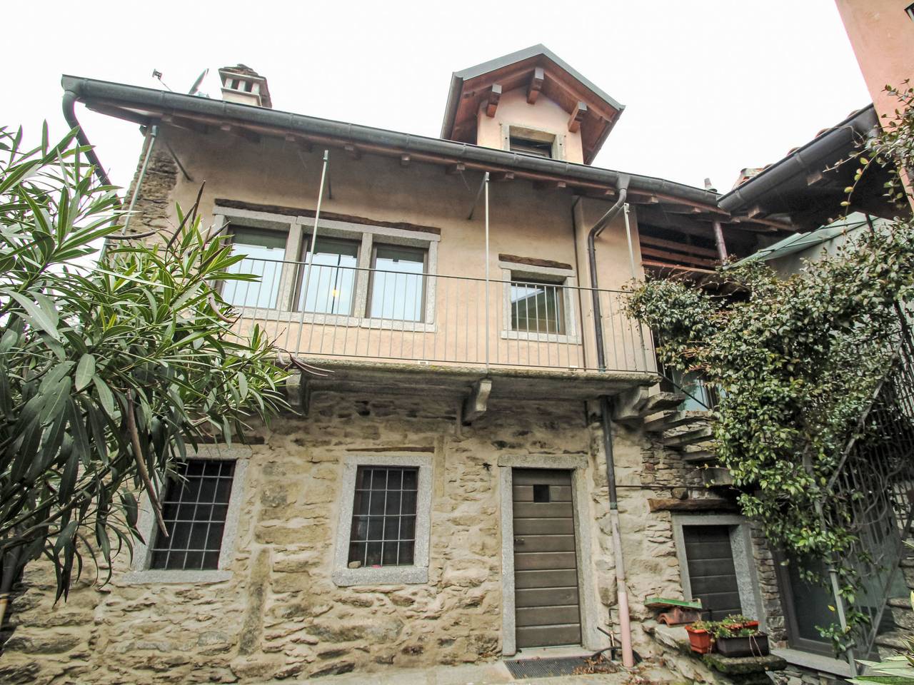 Casa dei Gelsomini in Bracchio, Comune di Mergozzo