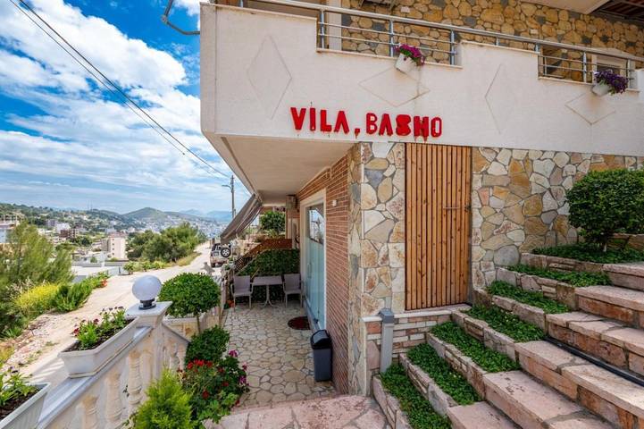 Appartement de vacances pour 2 personnes, avec jardin ainsi que vue et balcon