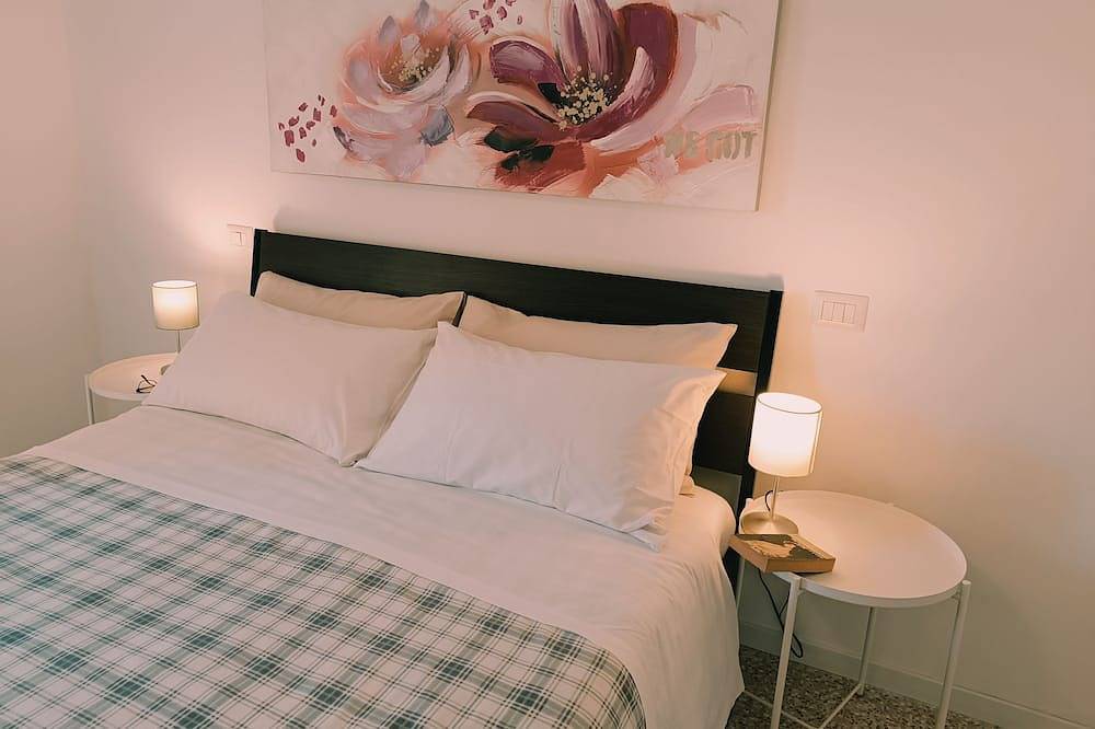 Ganze Wohnung, 64B 10 minutes walk from: Polyclinic Hospital, Station and Center - 2 rooms in Pavia, Pavia Provinz