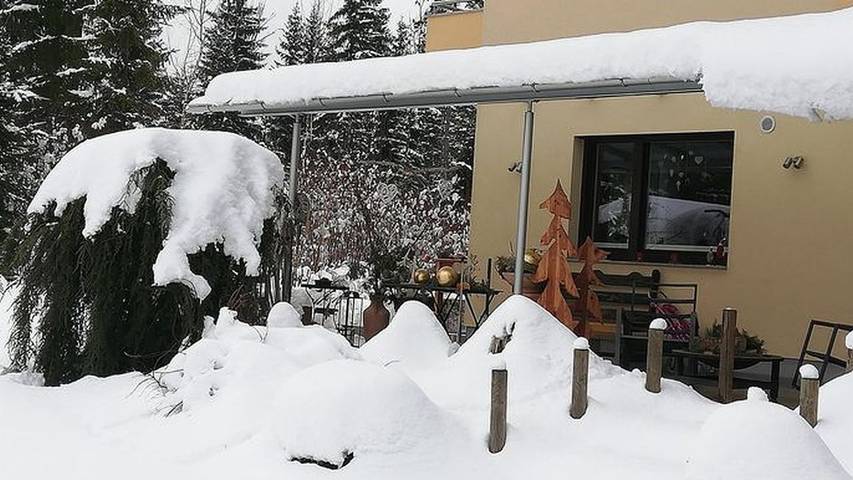 Ferienwohnung für 5 Personen, mit Pool und Terrasse sowie Garten am Faaker See