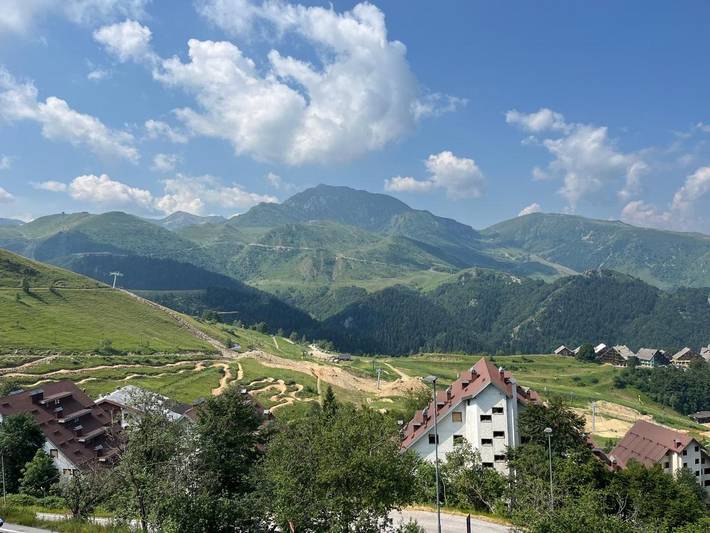 Gîte pour 4 personnes, avec vue et terrasse à Prato Nevoso