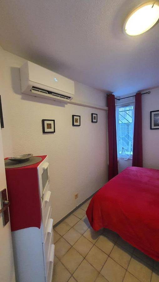 Location de vacances pour 3 personnes, avec piscine ainsi que vue et terrasse dans Thermes de Digne les Bains - 4