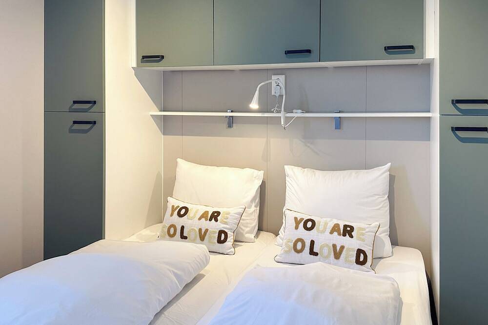 Chalet met airco en terras aan het water in Breukelen, Groene Hart