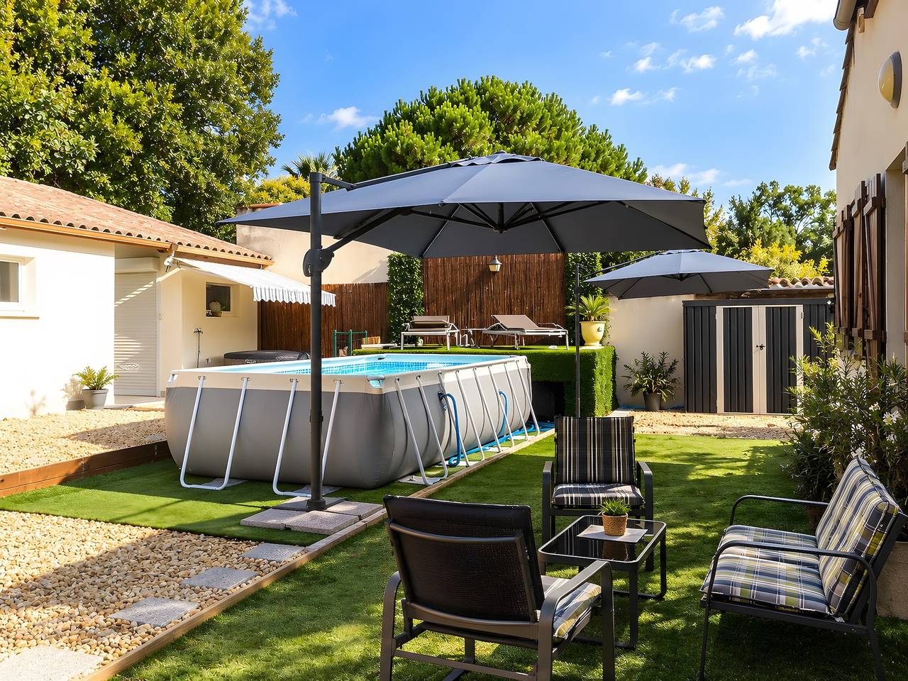 Gîte 'Villa athena' mit Gemeinschaftspool, privatem Whirlpool, privater Terrasse und WLAN in Montagnac, Mittelmeerküste (Frankreich)