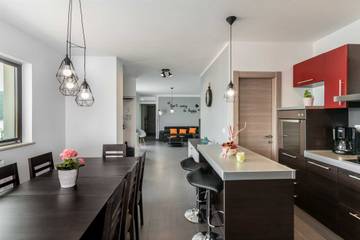 Villa Mit Pool für 8 Personen in Trget, Ostküste Istrien, Bild 2
