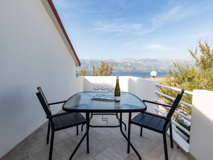 Ferienhaus für 10 Personen, mit Balkon und Garten in Razanac - 2