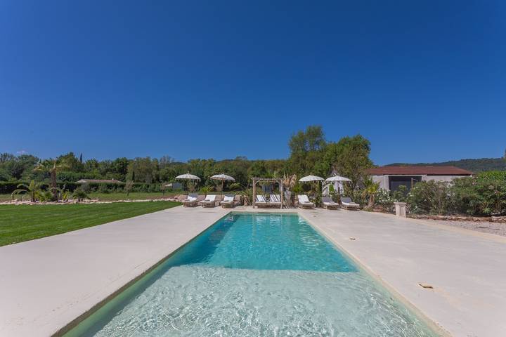 Holiday rental for 25 people, with garden and hot tub as well as children pool and sauna, with pets in Var