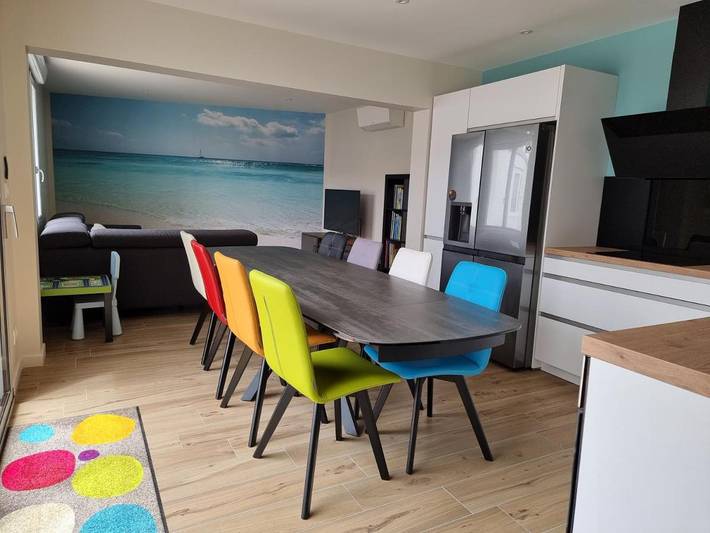 Location de vacances pour 10 personnes, avec terrasse dans Office De Tourisme De Saint Hilaire De Riez