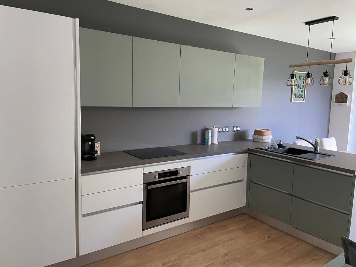 Appartement entier, One-Bedroom Apartment in Saint-Alban-Leysse, Région de Chambéry