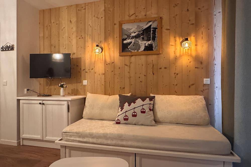 Entire apartment, T3 for 6/7 people with direct access to the slopes, beautiful view, summer swimming pool, shops in Valmeinier, Saint-Jean-de-Maurienne region