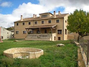 Hotel para 4 personas, con jardín además de terraza y vistas en Provincia de Segovia