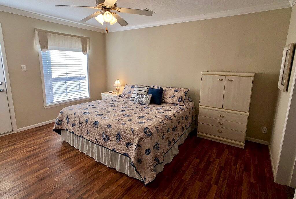 Steinwurf - 3 Schlafzimmer mit herrlichem Blick auf den Golf !! in Crystal Beach, Galveston County