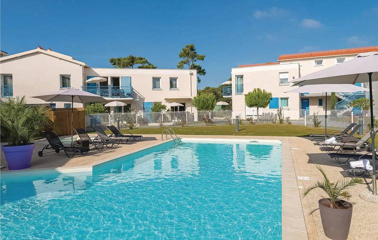 Ganze Ferienwohnung, 2km zum Plage du Bureau - Pool, Parkplatz, WiFi, TV. in Saint-Palais-sur-Mer, Côte de Beauté