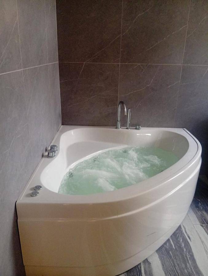 Maison d’hôte pour 2 personnes, avec jacuzzi dans Alexandrie