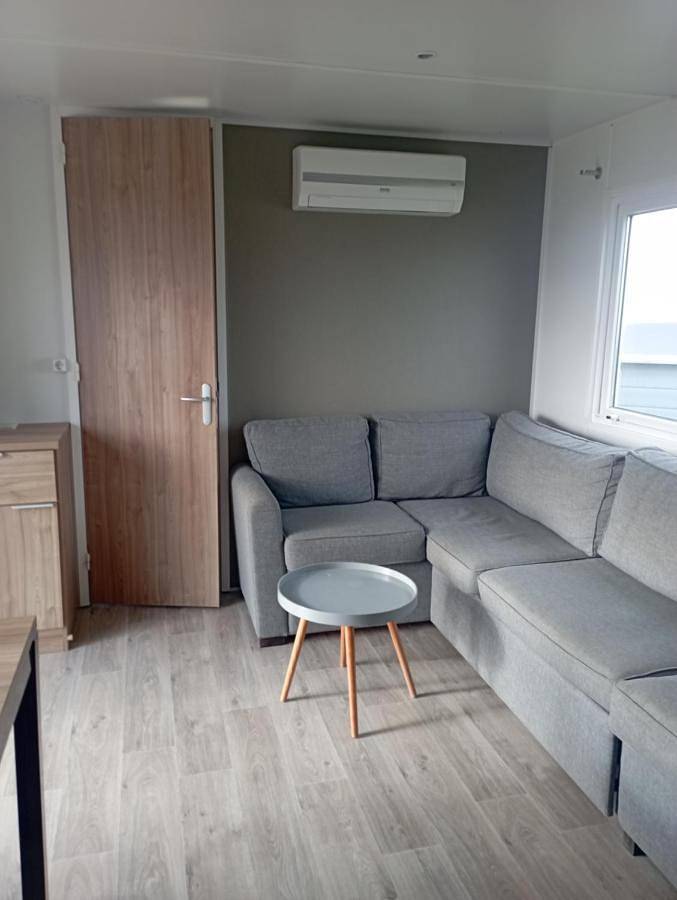 Camping pour 7 personnes, avec terrasse et piscine, animaux acceptés à Sarzeau - 4