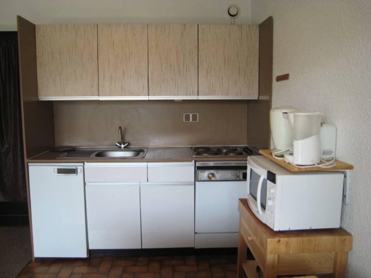 Apartamento entero, Estudio acogedor para 4 en L’Alpe d’Huez, cerca de pistas y servicios in Huez, Parque Nacional de los Ecrins