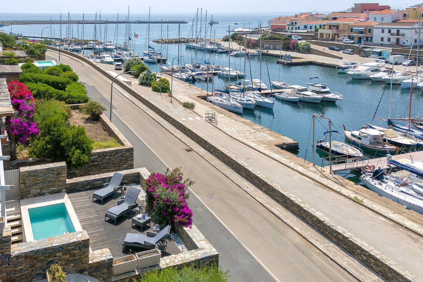 Casa Vacanze 'Katy am Hafen von Stintino' mit Meerblick, Wlan und Klimaanlage in Stintino, Nurra