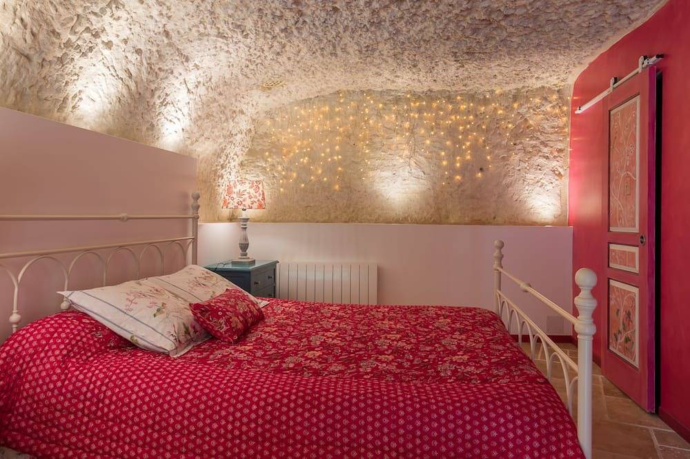 Gîte troglodytique en Touraine : charme & insolite in Noizay, Région de Tours