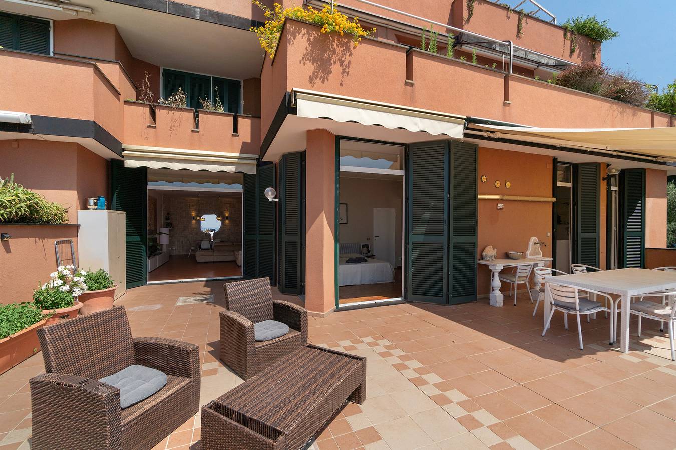 Ferienwohnung 'Della Baia' mit Meerblick, privater Terrasse und Wi-Fi in Varazze (Stadt), Varazze
