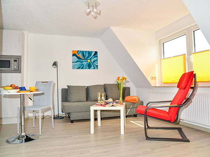 Ganze Ferienwohnung, Haus der Gemütlichkeit - Ferienwohnung Kranich in Ribnitz, Ribnitz-Damgarten
