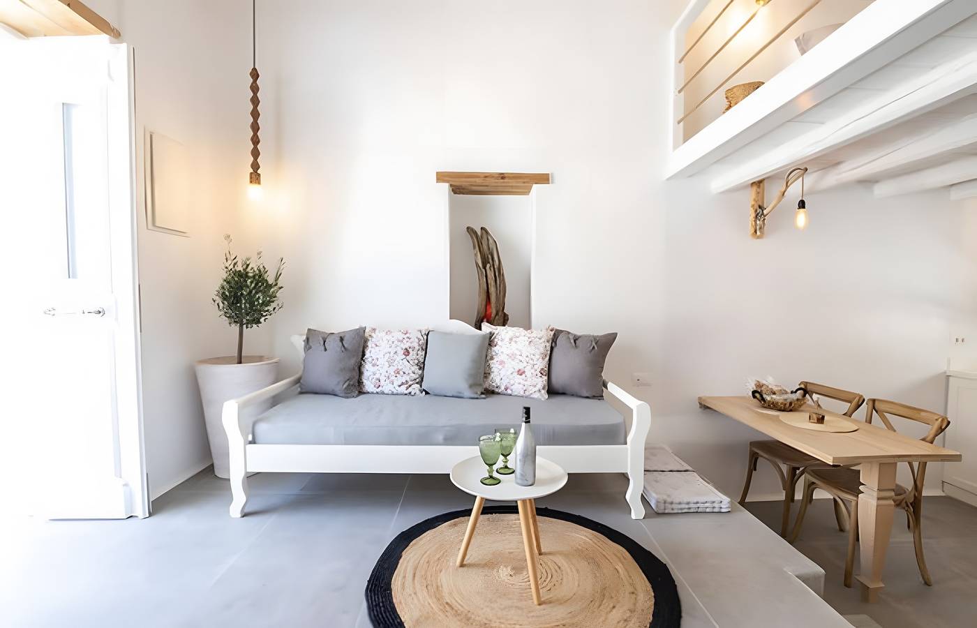 Ganzes Studio, Villa 'Grannys 1' mit Bergblick, Wlan und Klimaanlage in Karpathos