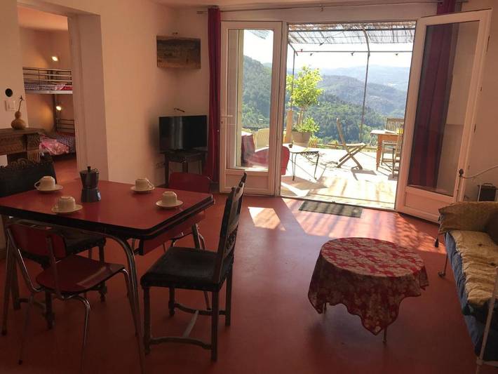 Gîte pour 6 personnes, avec piscine ainsi que vue et jardin, animaux acceptés à Saint-Germain-de-Calberte - 4