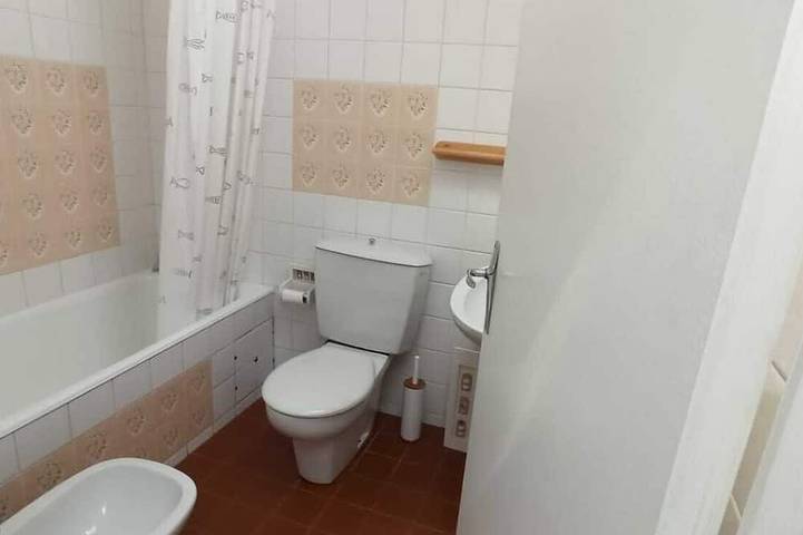 Charming, renovated fisherman's cottage in the heart of Ile Tudy, with a private courtyard in Île-Tudy, Côte de Cornouaille
