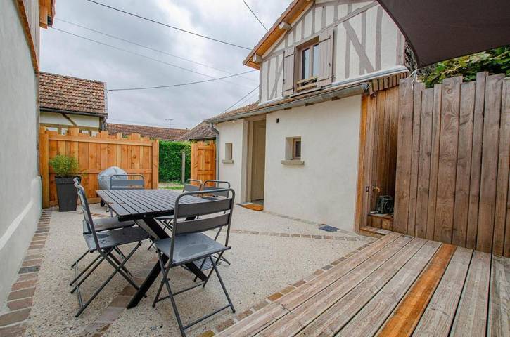 Location de vacances pour 4 personnes, avec Terrasse et Vue à Lesmont
