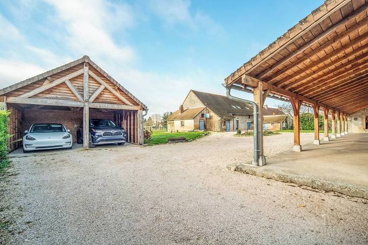 Location de vacances pour 6 personnes, animaux acceptés à Saint-Germain-du-Plain